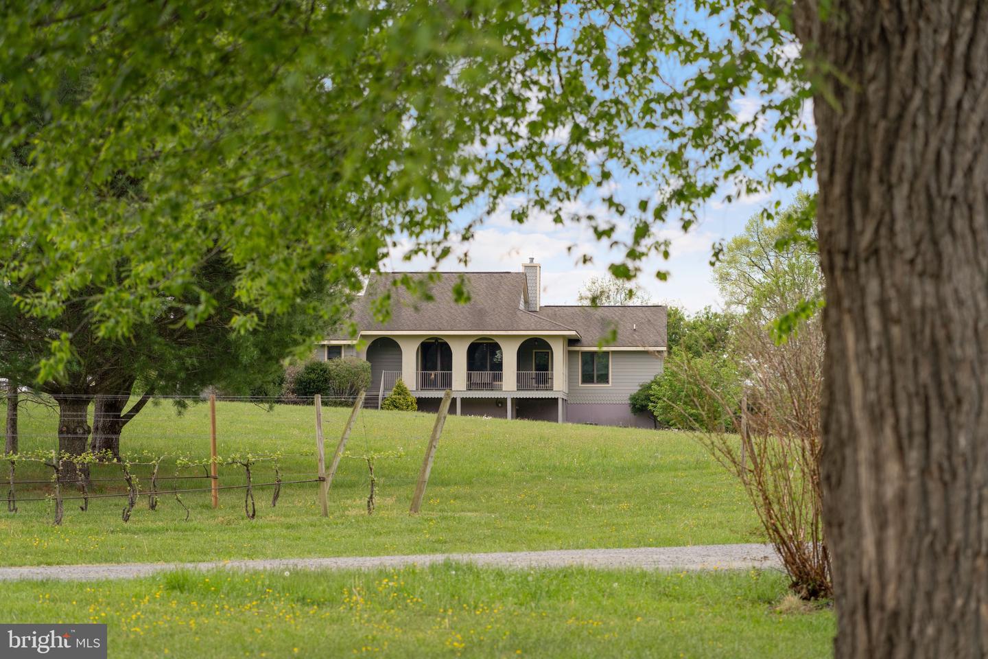 92 SCHOOLHOUSE RD, WASHINGTON, Virginia 22747, 4 Bedrooms Bedrooms, ,3 BathroomsBathrooms,Residential,For sale,92 SCHOOLHOUSE RD,VARP2002054 MLS # VARP2002054