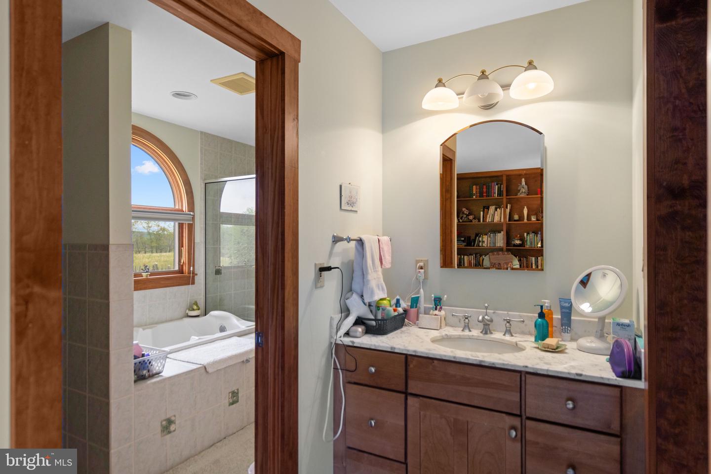 92 SCHOOLHOUSE RD, WASHINGTON, Virginia 22747, 4 Bedrooms Bedrooms, ,3 BathroomsBathrooms,Residential,For sale,92 SCHOOLHOUSE RD,VARP2002054 MLS # VARP2002054