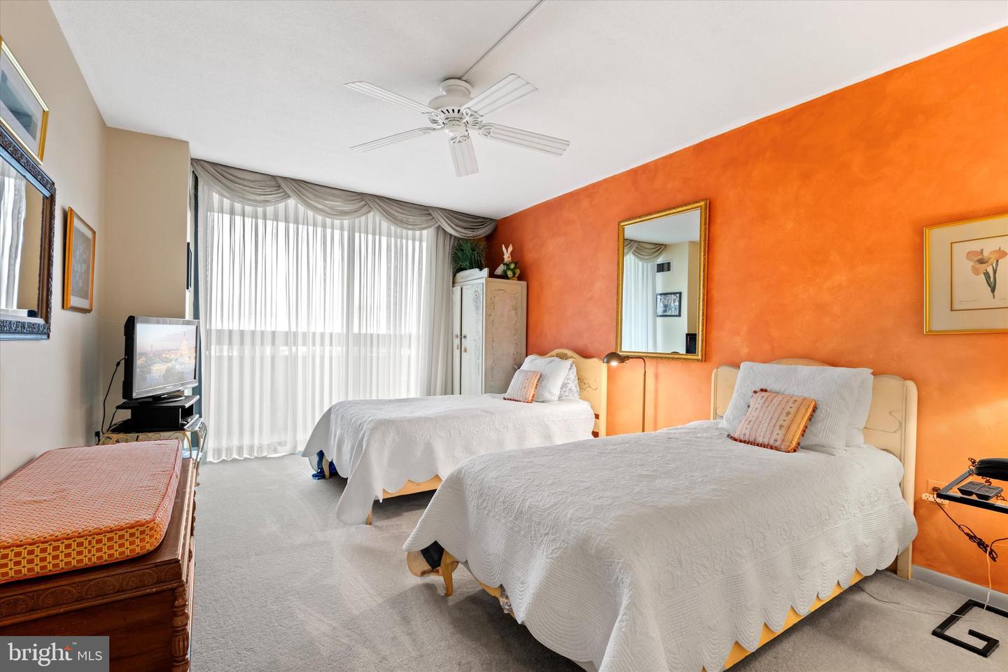 400 MADISON ST #802, ALEXANDRIA, Virginia 22314, 3 Bedrooms Bedrooms, ,2 BathroomsBathrooms,Residential,For sale,400 MADISON ST #802,VAAX2044764 MLS # VAAX2044764