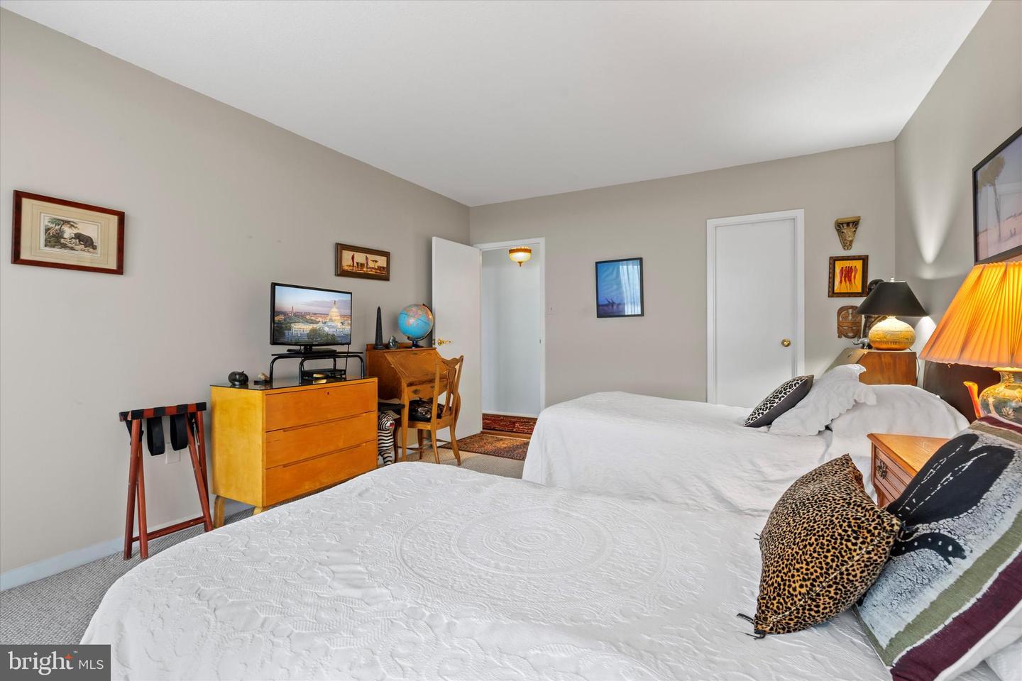 400 MADISON ST #802, ALEXANDRIA, Virginia 22314, 3 Bedrooms Bedrooms, ,2 BathroomsBathrooms,Residential,For sale,400 MADISON ST #802,VAAX2044764 MLS # VAAX2044764