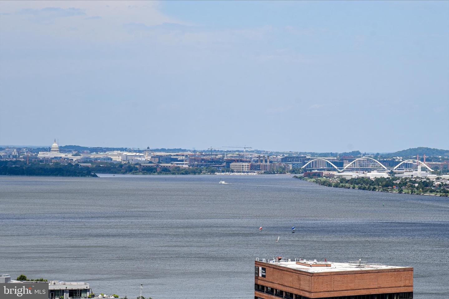 400 MADISON ST #802, ALEXANDRIA, Virginia 22314, 3 Bedrooms Bedrooms, ,2 BathroomsBathrooms,Residential,For sale,400 MADISON ST #802,VAAX2044764 MLS # VAAX2044764