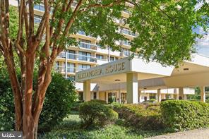 400 MADISON ST #802, ALEXANDRIA, Virginia 22314, 3 Bedrooms Bedrooms, ,2 BathroomsBathrooms,Residential,For sale,400 MADISON ST #802,VAAX2044764 MLS # VAAX2044764