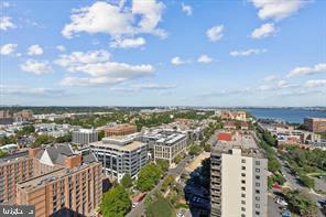 400 MADISON ST #802, ALEXANDRIA, Virginia 22314, 3 Bedrooms Bedrooms, ,2 BathroomsBathrooms,Residential,For sale,400 MADISON ST #802,VAAX2044764 MLS # VAAX2044764