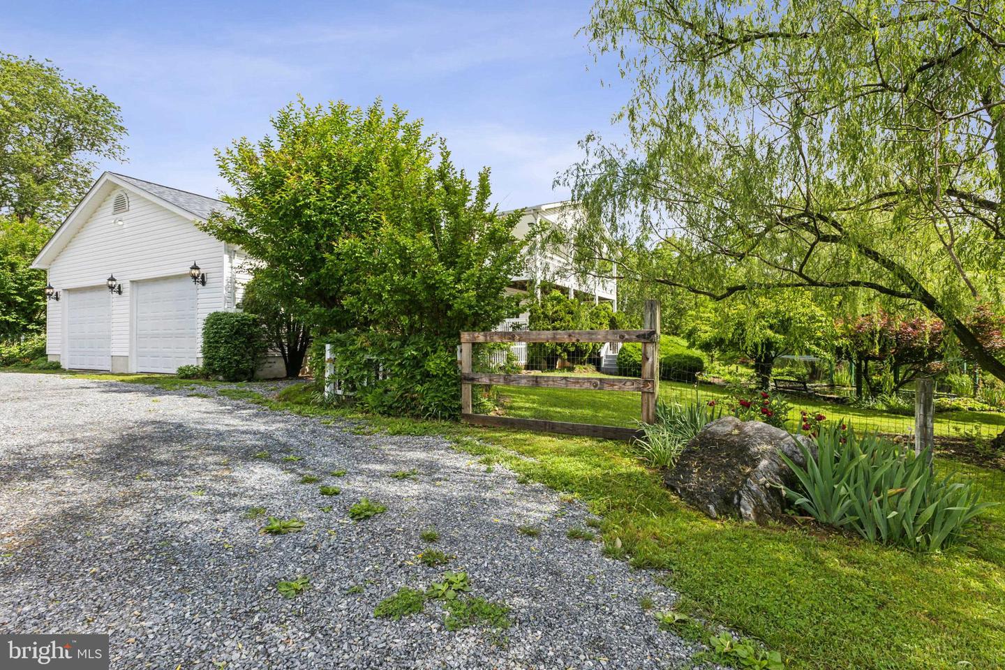 3187 BISHOP MEADE RD, BOYCE, Virginia 22620, 3 Bedrooms Bedrooms, ,3 BathroomsBathrooms,Residential,For sale,3187 BISHOP MEADE RD,VACL2003668 MLS # VACL2003668