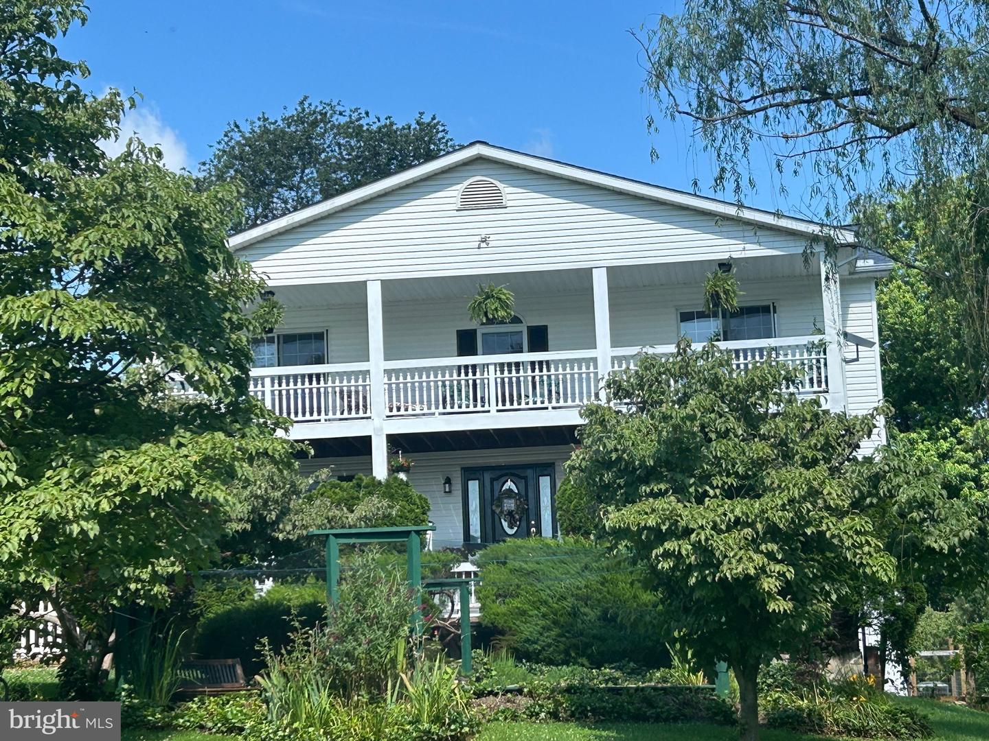 3187 BISHOP MEADE RD, BOYCE, Virginia 22620, 3 Bedrooms Bedrooms, ,3 BathroomsBathrooms,Residential,For sale,3187 BISHOP MEADE RD,VACL2003668 MLS # VACL2003668