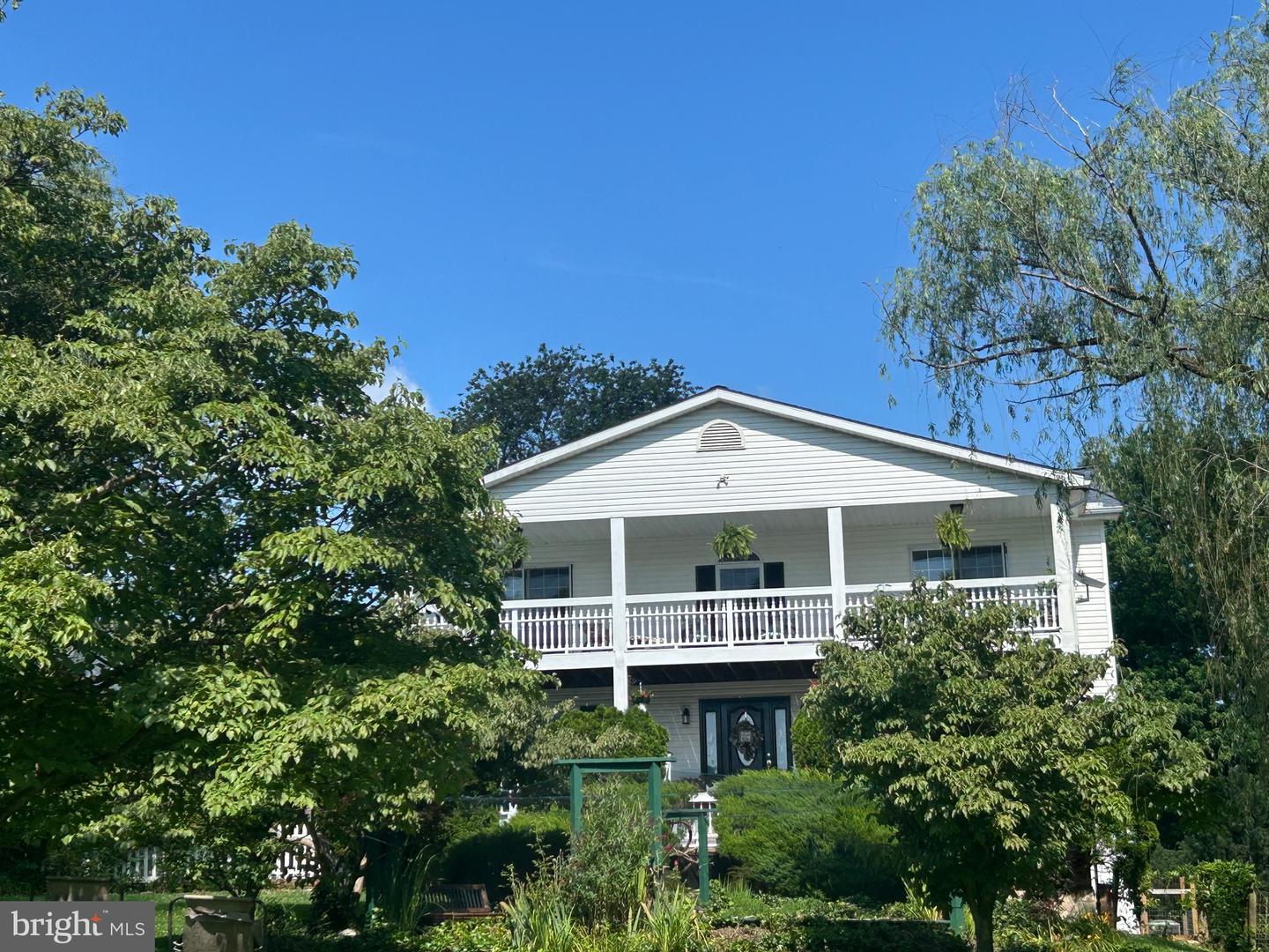 3187 BISHOP MEADE RD, BOYCE, Virginia 22620, 3 Bedrooms Bedrooms, ,3 BathroomsBathrooms,Residential,For sale,3187 BISHOP MEADE RD,VACL2003668 MLS # VACL2003668