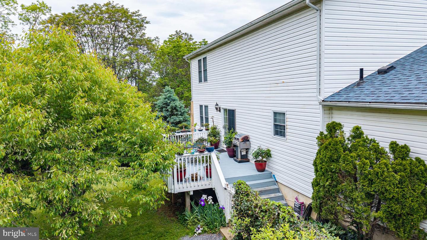 3187 BISHOP MEADE RD, BOYCE, Virginia 22620, 4 Bedrooms Bedrooms, ,3 BathroomsBathrooms,Residential,For sale,3187 BISHOP MEADE RD,VACL2003668 MLS # VACL2003668