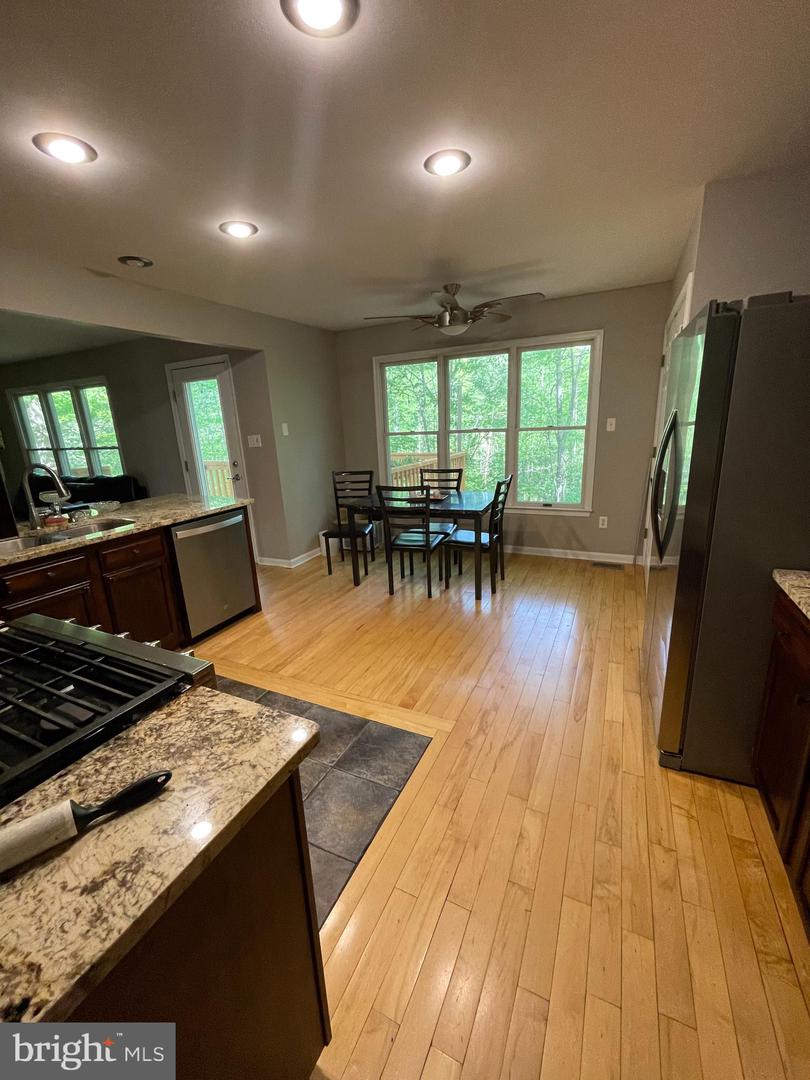109 HAMLIN DR, FREDERICKSBURG, Virginia 22405, 5 Bedrooms Bedrooms, ,3 BathroomsBathrooms,Residential,For sale,109 HAMLIN DR,VAST2038382 MLS # VAST2038382