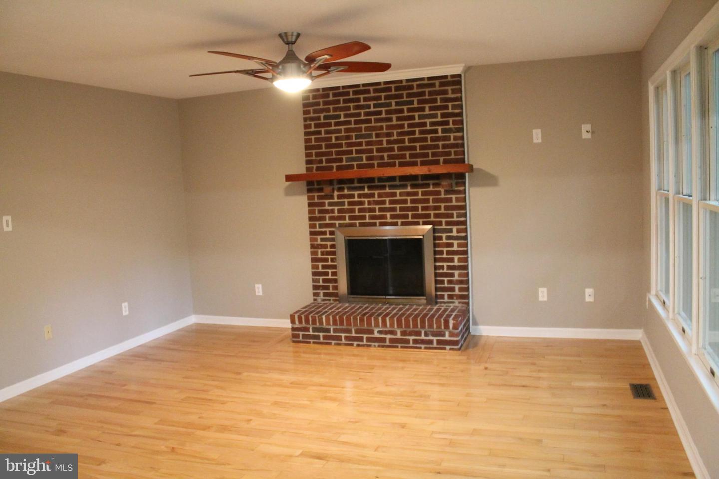 109 HAMLIN DR, FREDERICKSBURG, Virginia 22405, 5 Bedrooms Bedrooms, ,3 BathroomsBathrooms,Residential,For sale,109 HAMLIN DR,VAST2038382 MLS # VAST2038382