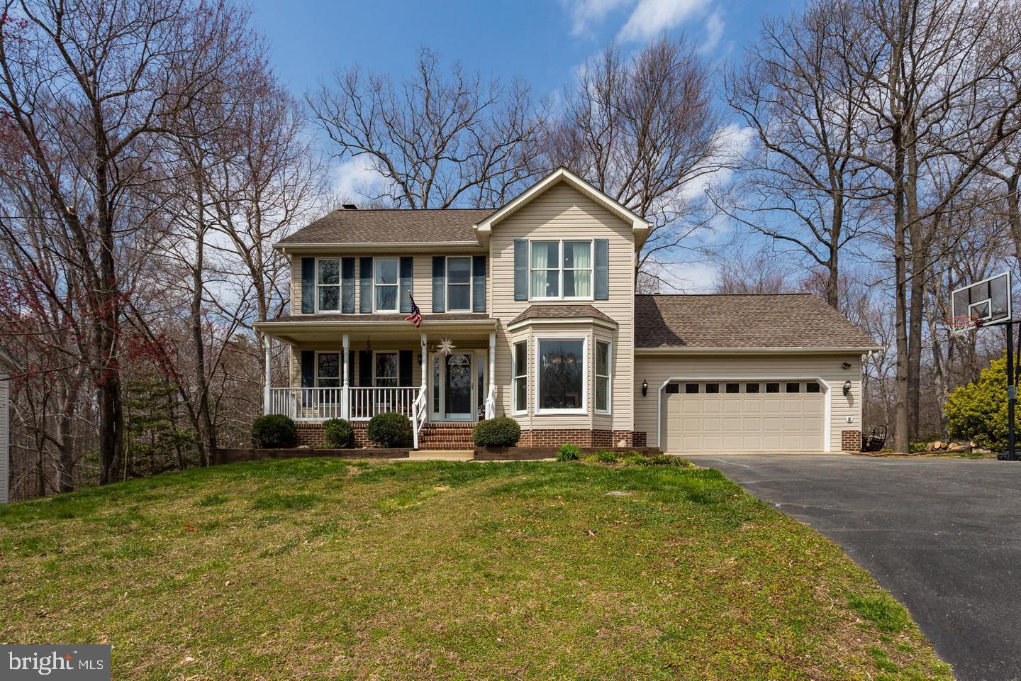 109 HAMLIN DR, FREDERICKSBURG, Virginia 22405, 5 Bedrooms Bedrooms, ,3 BathroomsBathrooms,Residential,For sale,109 HAMLIN DR,VAST2038382 MLS # VAST2038382