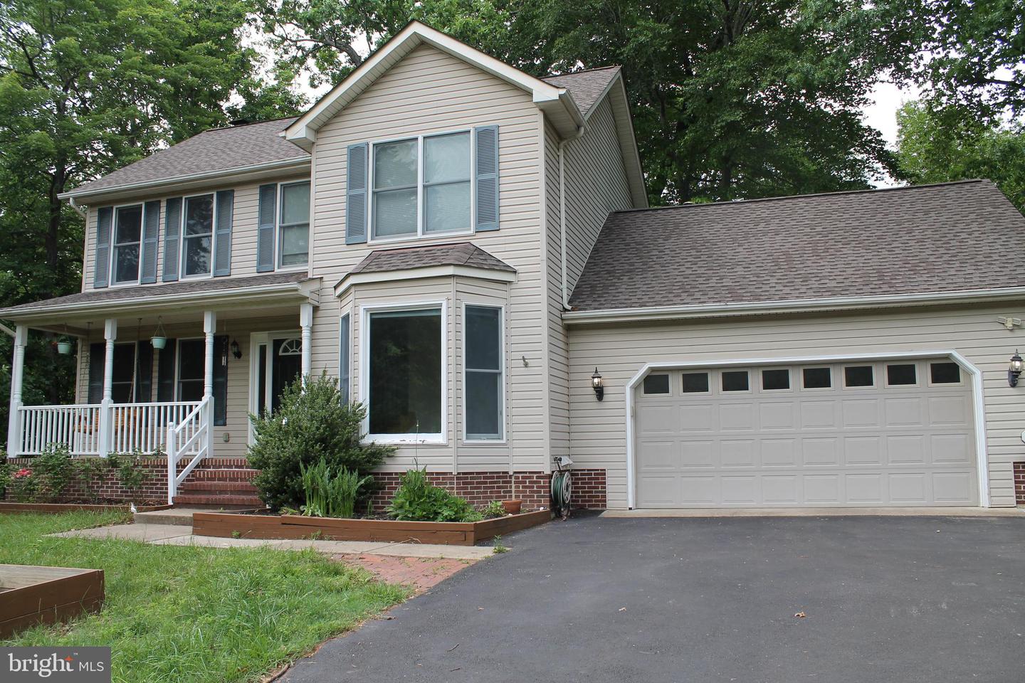 109 HAMLIN DR, FREDERICKSBURG, Virginia 22405, 5 Bedrooms Bedrooms, ,3 BathroomsBathrooms,Residential,For sale,109 HAMLIN DR,VAST2038382 MLS # VAST2038382