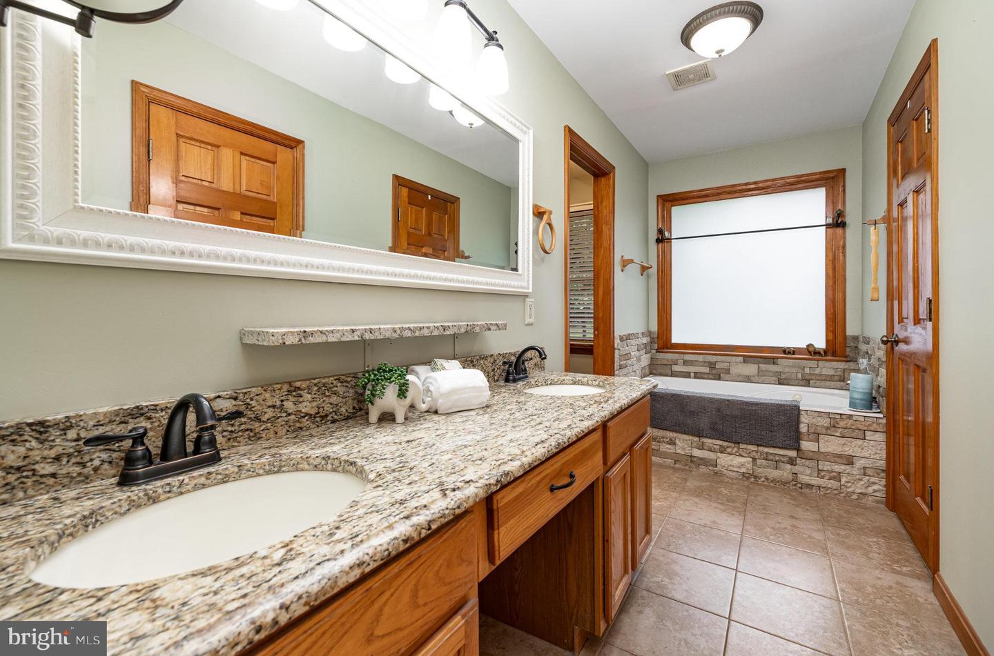 120 HARTWOOD MEADOWS DR, FREDERICKSBURG, Virginia 22406, 3 Bedrooms Bedrooms, ,2 BathroomsBathrooms,Residential,For sale,120 HARTWOOD MEADOWS DR,VAST2038390 MLS # VAST2038390