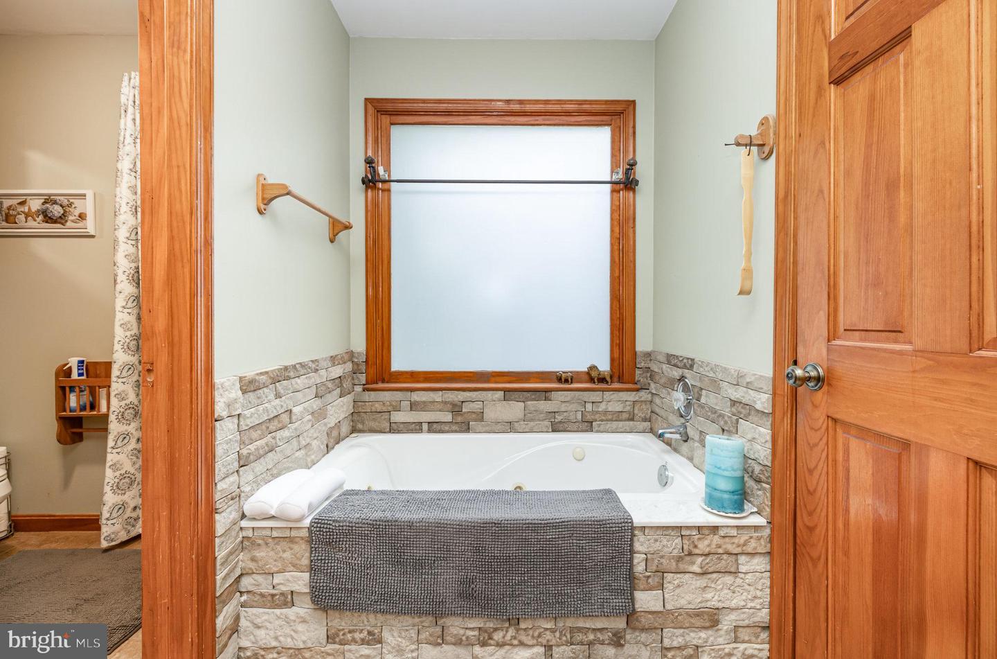 120 HARTWOOD MEADOWS DR, FREDERICKSBURG, Virginia 22406, 3 Bedrooms Bedrooms, ,2 BathroomsBathrooms,Residential,For sale,120 HARTWOOD MEADOWS DR,VAST2038390 MLS # VAST2038390