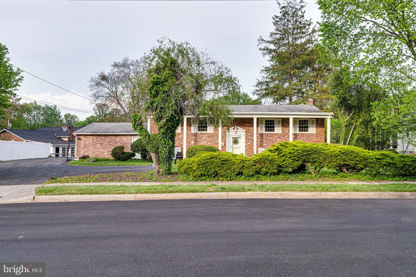 1631 CECILE ST, MCLEAN, Virginia 22101, 5 Bedrooms Bedrooms, ,3 BathroomsBathrooms,Residential,For sale,1631 CECILE ST,VAFX2237800 MLS # VAFX2237800