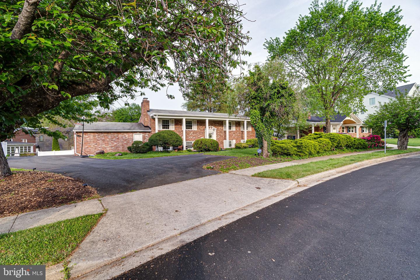 1631 CECILE ST, MCLEAN, Virginia 22101, 5 Bedrooms Bedrooms, ,3 BathroomsBathrooms,Residential,For sale,1631 CECILE ST,VAFX2237800 MLS # VAFX2237800