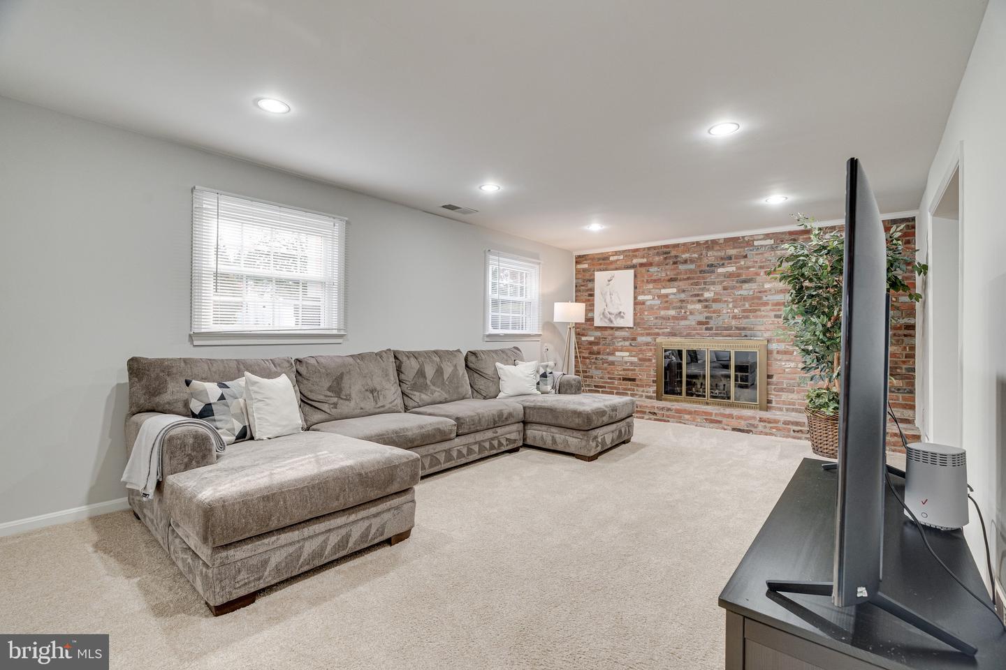 1631 CECILE ST, MCLEAN, Virginia 22101, 5 Bedrooms Bedrooms, ,3 BathroomsBathrooms,Residential,For sale,1631 CECILE ST,VAFX2237800 MLS # VAFX2237800