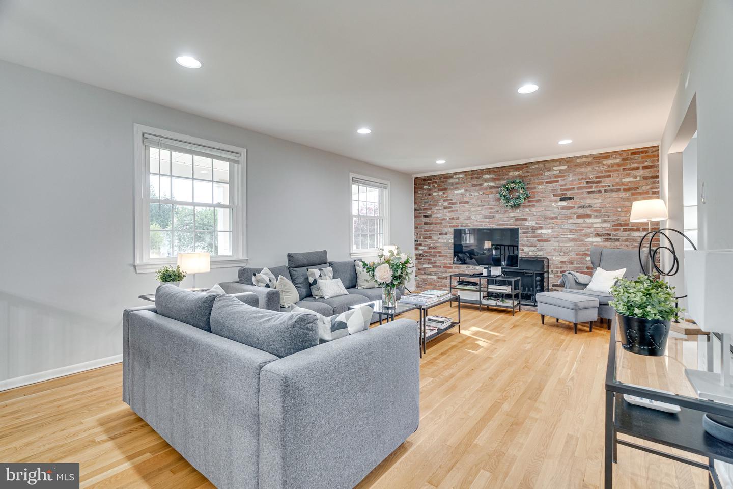 1631 CECILE ST, MCLEAN, Virginia 22101, 5 Bedrooms Bedrooms, ,3 BathroomsBathrooms,Residential,For sale,1631 CECILE ST,VAFX2237800 MLS # VAFX2237800