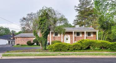 1631 CECILE ST, MCLEAN, Virginia 22101, 5 Bedrooms Bedrooms, ,3 BathroomsBathrooms,Residential,For sale,1631 CECILE ST,VAFX2237800 MLS # VAFX2237800