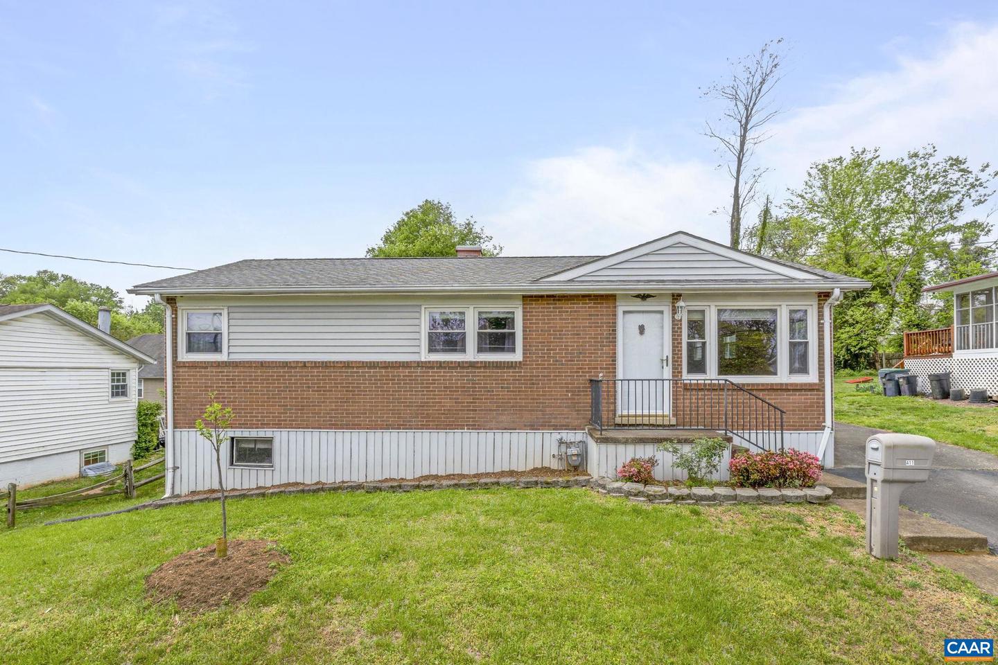 411 FAIRWAY AVE, CHARLOTTESVILLE, Virginia 22902, 3 Bedrooms Bedrooms, ,1 BathroomBathrooms,Residential,For sale,411 FAIRWAY AVE,663941 MLS # 663941