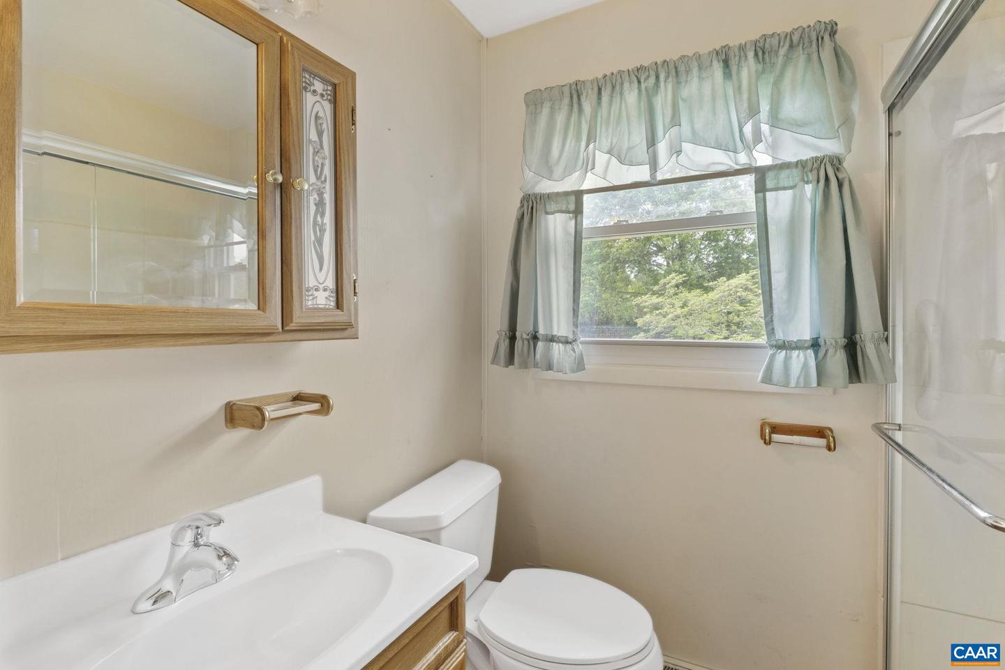 411 FAIRWAY AVE, CHARLOTTESVILLE, Virginia 22902, 3 Bedrooms Bedrooms, ,1 BathroomBathrooms,Residential,For sale,411 FAIRWAY AVE,663941 MLS # 663941