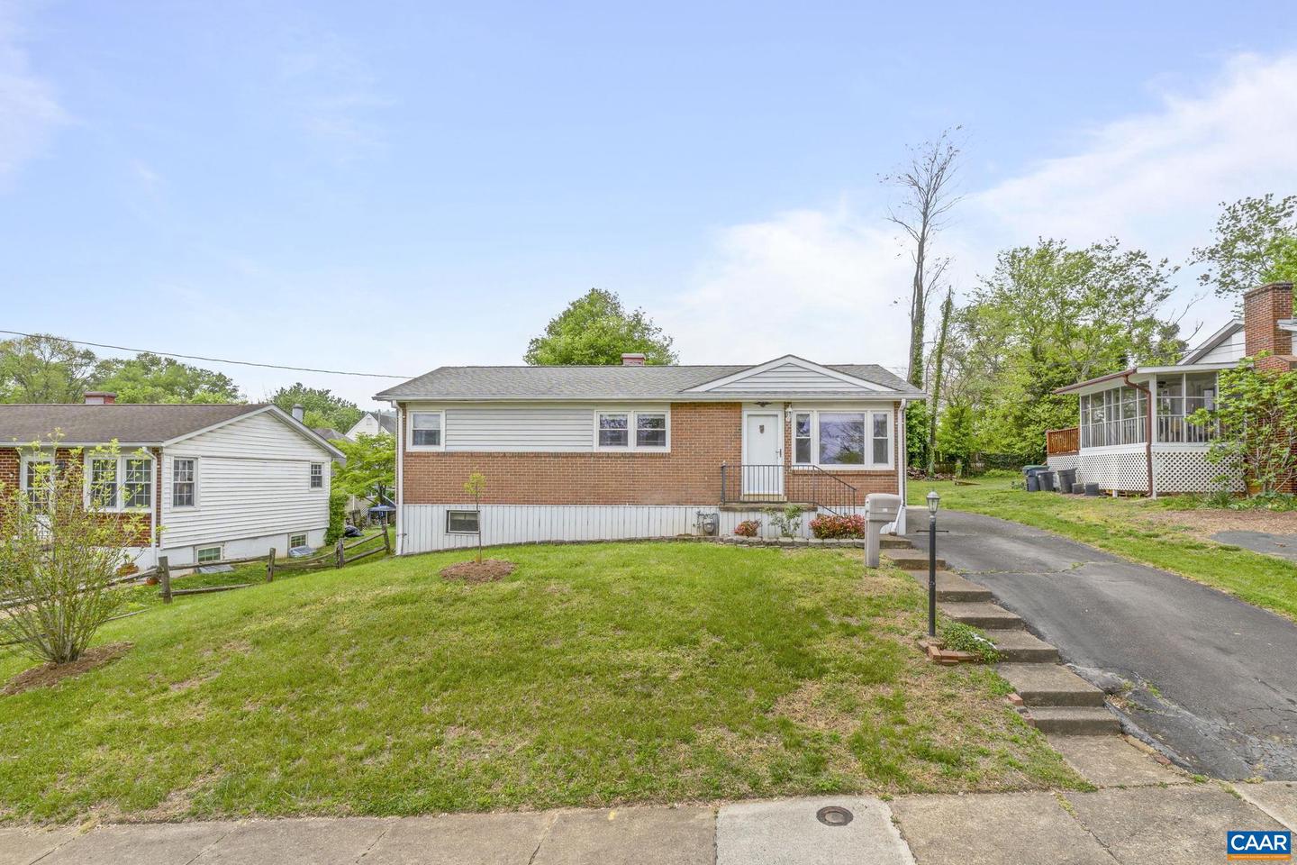411 FAIRWAY AVE, CHARLOTTESVILLE, Virginia 22902, 3 Bedrooms Bedrooms, ,1 BathroomBathrooms,Residential,For sale,411 FAIRWAY AVE,663941 MLS # 663941
