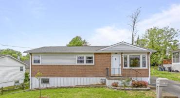 411 FAIRWAY AVE, CHARLOTTESVILLE, Virginia 22902, 3 Bedrooms Bedrooms, ,1 BathroomBathrooms,Residential,For sale,411 FAIRWAY AVE,663941 MLS # 663941