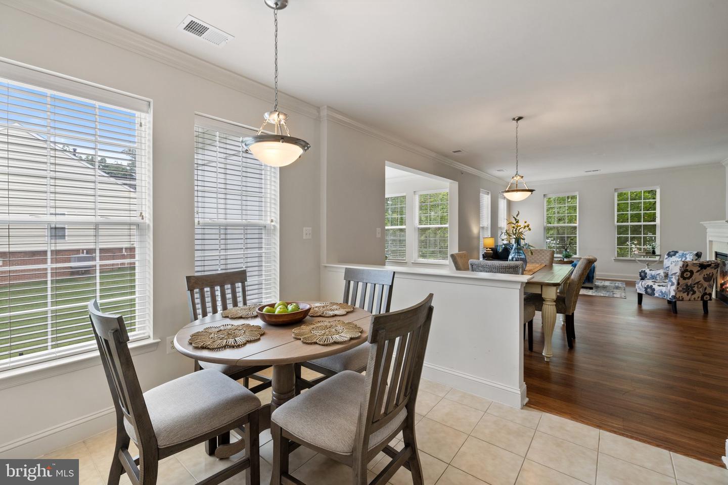 6704 HOLLY FARM LN #203, NEW BALTIMORE, Virginia 20187, 2 Bedrooms Bedrooms, ,2 BathroomsBathrooms,Residential,For sale,6704 HOLLY FARM LN #203,VAFQ2016462 MLS # VAFQ2016462