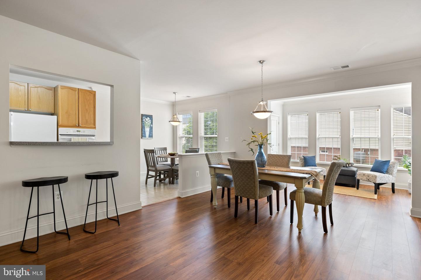6704 HOLLY FARM LN #203, NEW BALTIMORE, Virginia 20187, 2 Bedrooms Bedrooms, ,2 BathroomsBathrooms,Residential,For sale,6704 HOLLY FARM LN #203,VAFQ2016462 MLS # VAFQ2016462