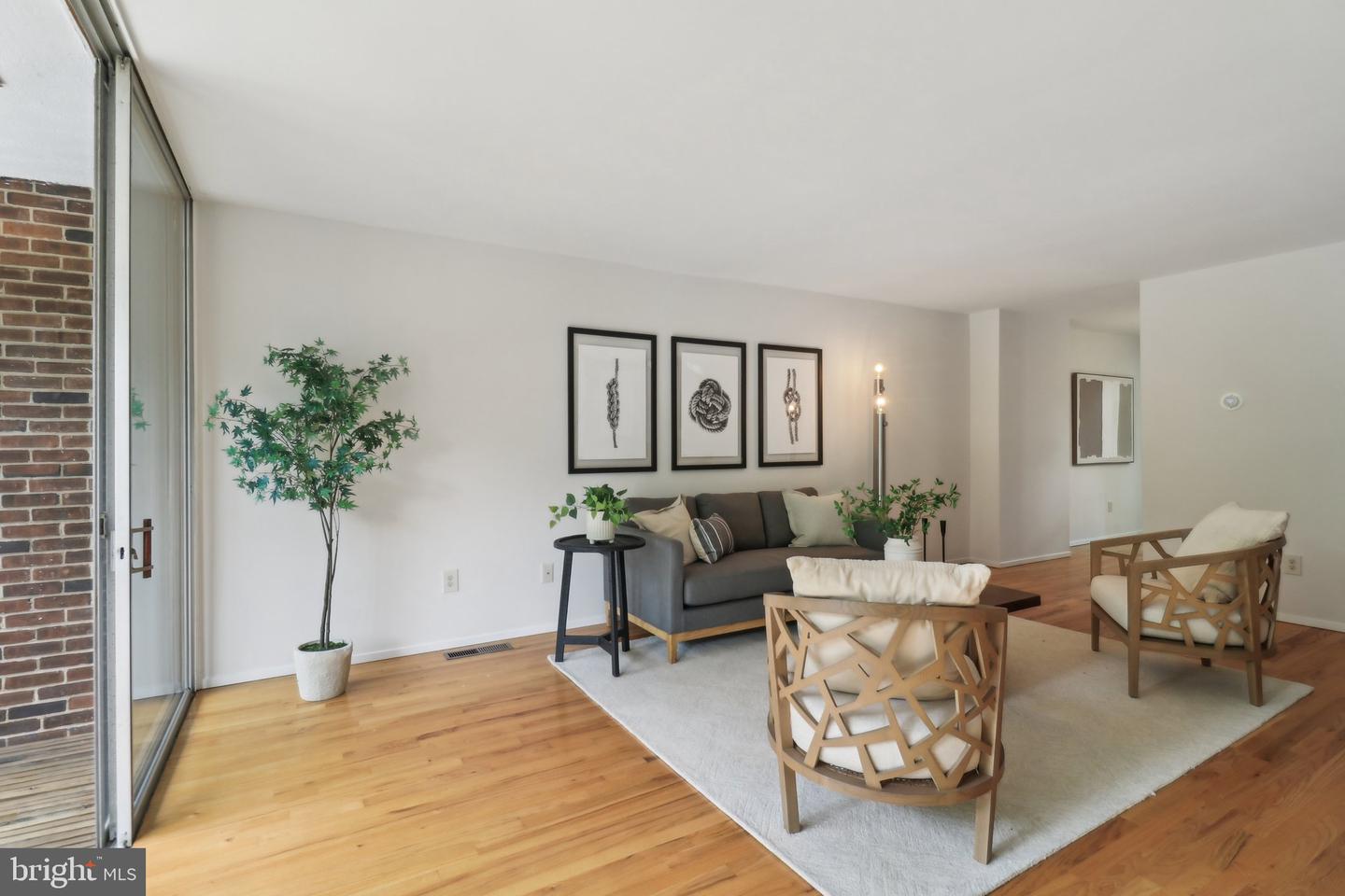 11524 MAPLE RIDGE RD, RESTON, Virginia 20190, 3 Bedrooms Bedrooms, ,1 BathroomBathrooms,Residential,For sale,11524 MAPLE RIDGE RD,VAFX2238072 MLS # VAFX2238072