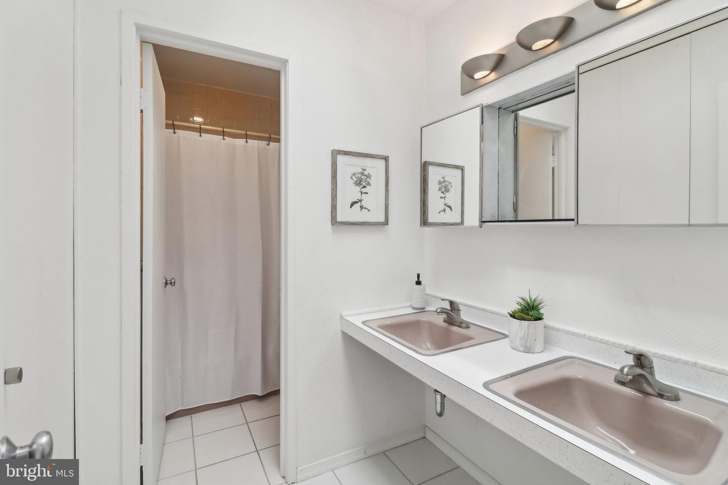 11524 MAPLE RIDGE RD, RESTON, Virginia 20190, 3 Bedrooms Bedrooms, ,1 BathroomBathrooms,Residential,For sale,11524 MAPLE RIDGE RD,VAFX2238072 MLS # VAFX2238072