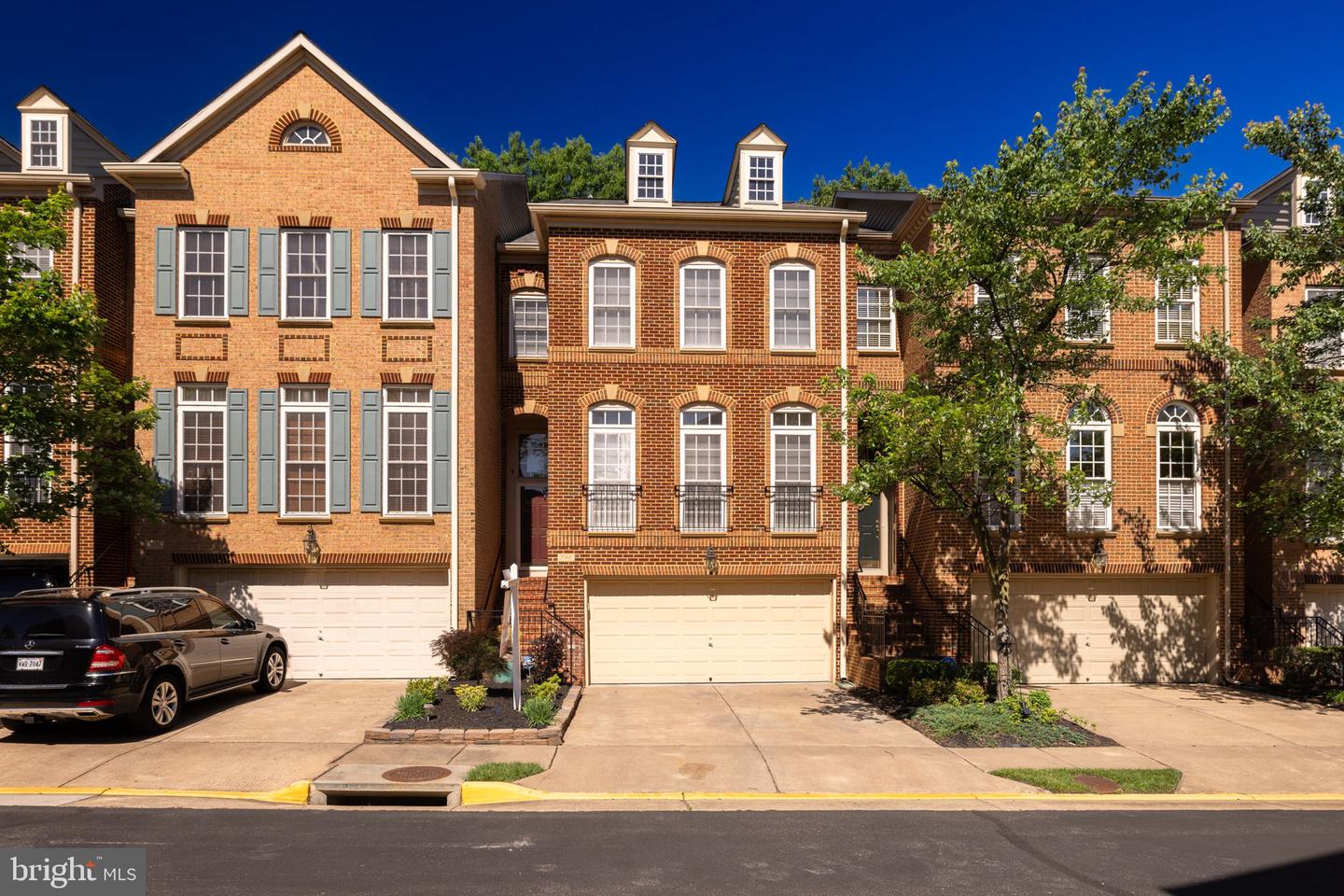 7144 POINT REPLETE CIR, FORT BELVOIR, Virginia 22060, 3 Bedrooms Bedrooms, ,3 BathroomsBathrooms,Residential,For sale,7144 POINT REPLETE CIR,VAFX2238082 MLS # VAFX2238082