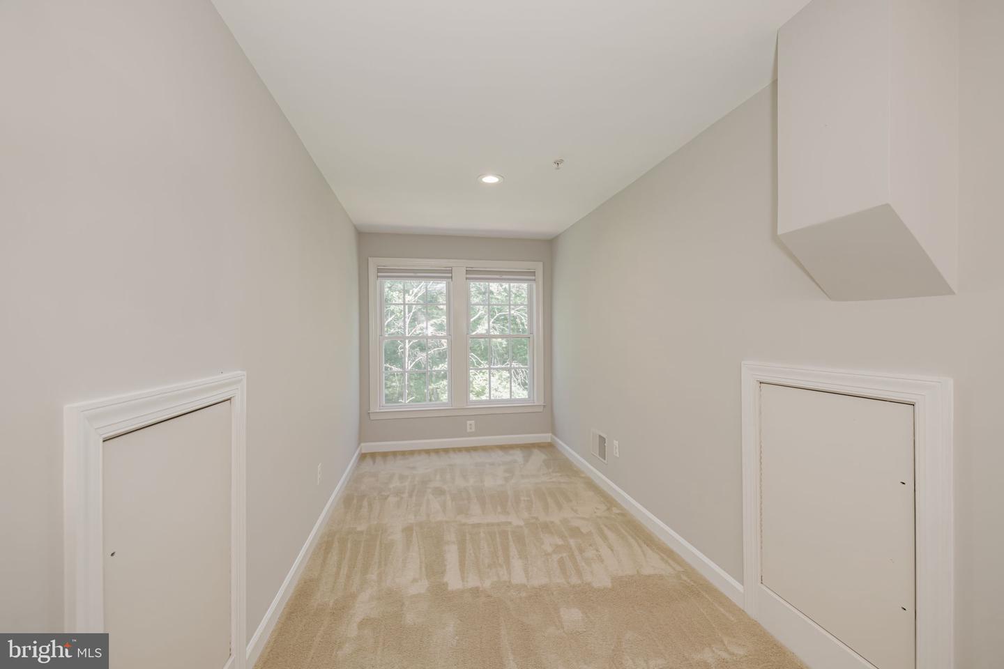 7144 POINT REPLETE CIR, FORT BELVOIR, Virginia 22060, 3 Bedrooms Bedrooms, ,3 BathroomsBathrooms,Residential,For sale,7144 POINT REPLETE CIR,VAFX2238082 MLS # VAFX2238082