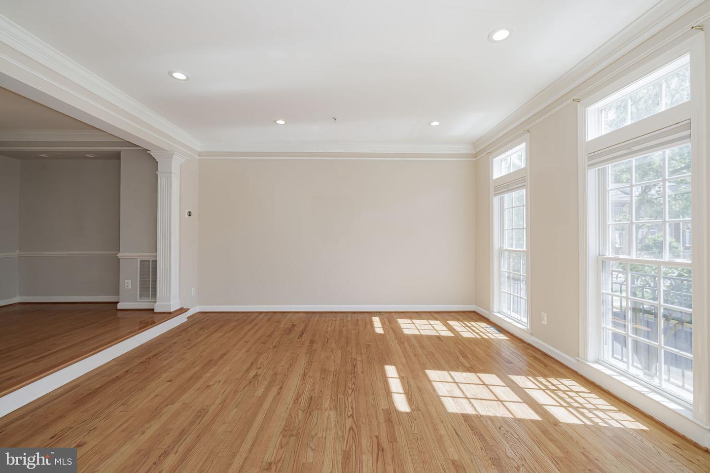 7144 POINT REPLETE CIR, FORT BELVOIR, Virginia 22060, 3 Bedrooms Bedrooms, ,3 BathroomsBathrooms,Residential,For sale,7144 POINT REPLETE CIR,VAFX2238082 MLS # VAFX2238082