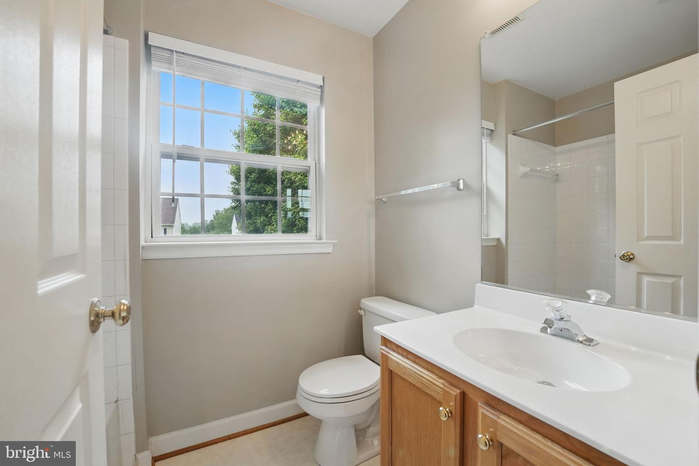 538 COLONY CT, WARRENTON, Virginia 20186, 3 Bedrooms Bedrooms, ,3 BathroomsBathrooms,Residential,For sale,538 COLONY CT,VAFQ2016472 MLS # VAFQ2016472