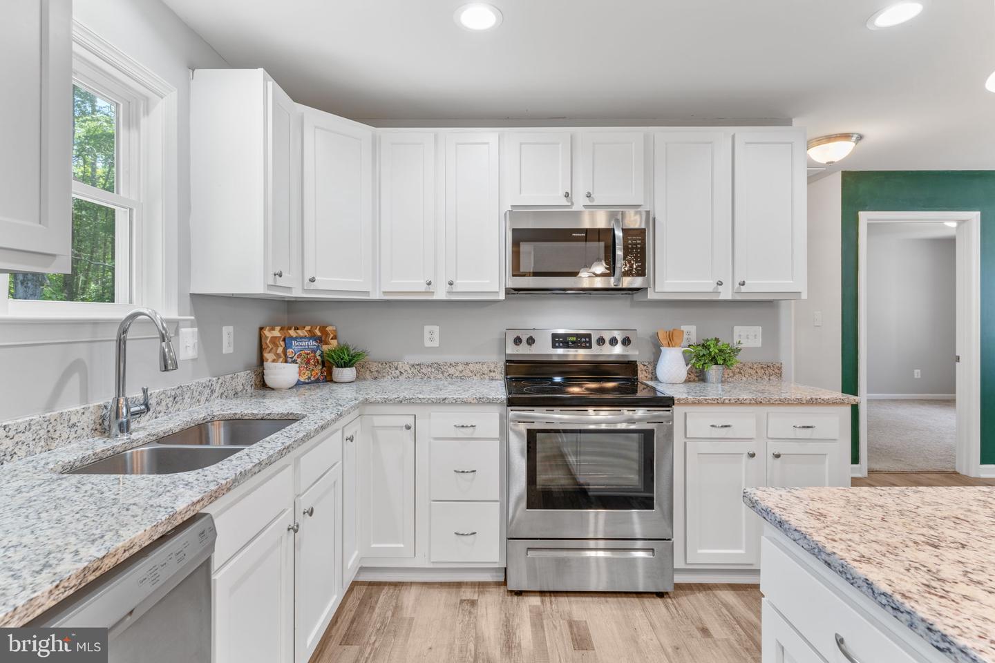 68 OAK LANE, COLONIAL BEACH, Virginia 22443, 3 Bedrooms Bedrooms, ,2 BathroomsBathrooms,Residential,For sale,68 OAK LANE,VAWE2008832 MLS # VAWE2008832