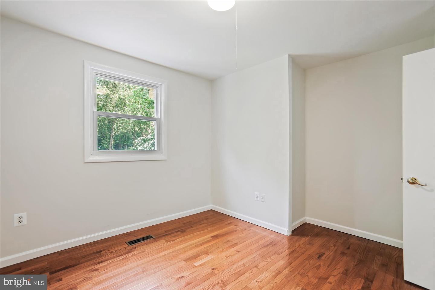 6356 EIGHTH CIR, ALEXANDRIA, Virginia 22312, 3 Bedrooms Bedrooms, 3 Rooms Rooms,3 BathroomsBathrooms,Residential,For sale,6356 EIGHTH CIR,VAFX2238478 MLS # VAFX2238478