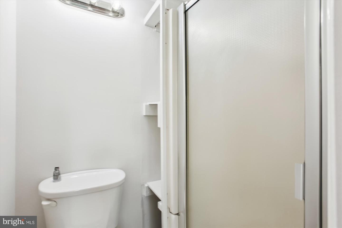 6356 EIGHTH CIR, ALEXANDRIA, Virginia 22312, 3 Bedrooms Bedrooms, 3 Rooms Rooms,3 BathroomsBathrooms,Residential,For sale,6356 EIGHTH CIR,VAFX2238478 MLS # VAFX2238478
