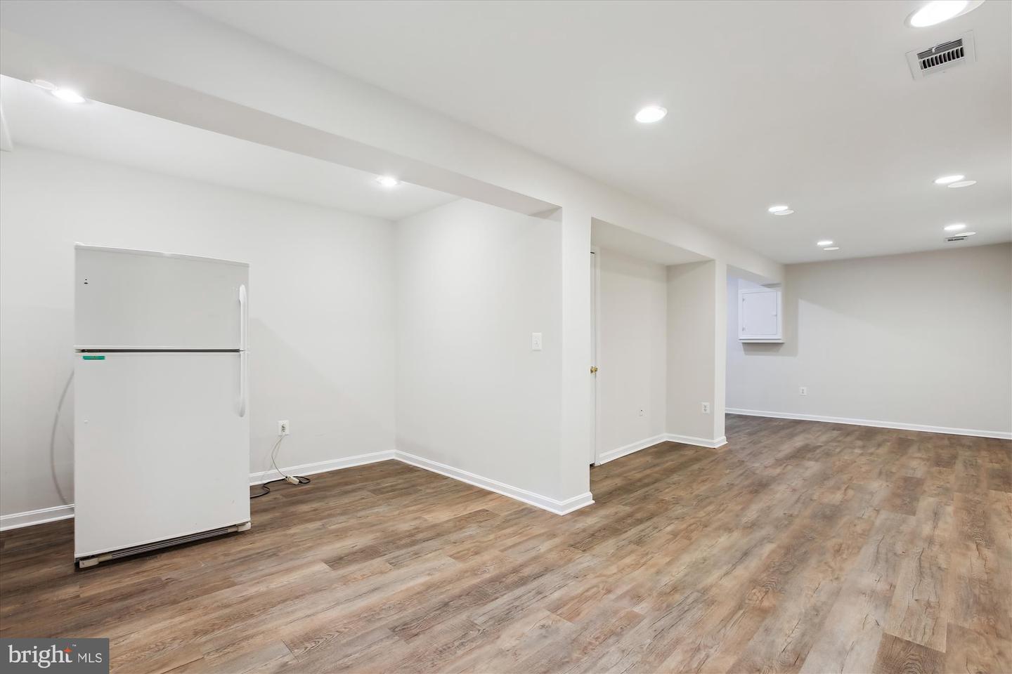 6356 EIGHTH CIR, ALEXANDRIA, Virginia 22312, 3 Bedrooms Bedrooms, 3 Rooms Rooms,3 BathroomsBathrooms,Residential,For sale,6356 EIGHTH CIR,VAFX2238478 MLS # VAFX2238478