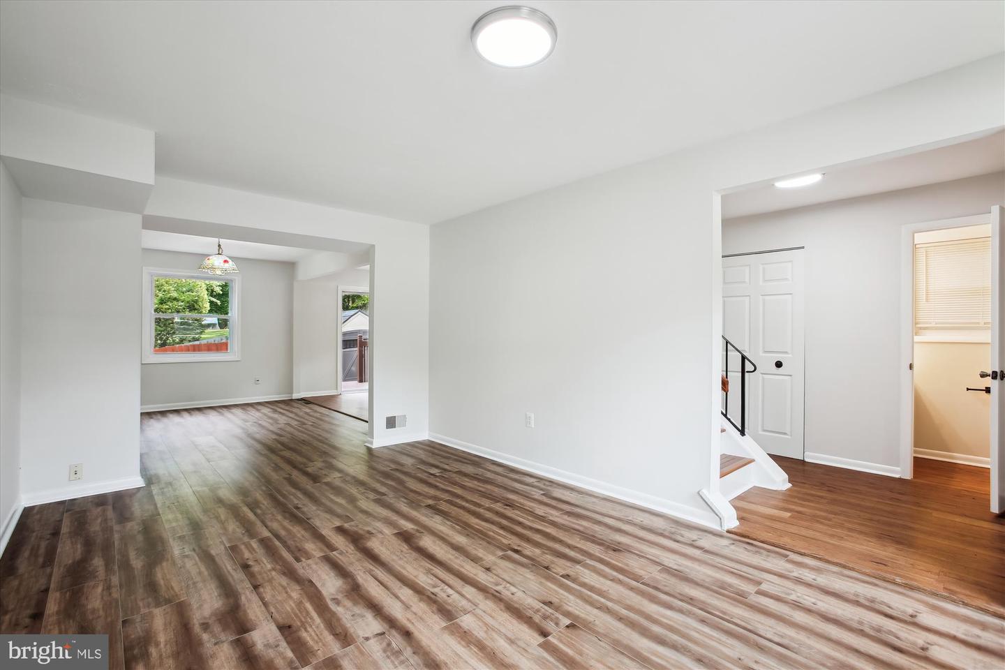 6356 EIGHTH CIR, ALEXANDRIA, Virginia 22312, 3 Bedrooms Bedrooms, 3 Rooms Rooms,3 BathroomsBathrooms,Residential,For sale,6356 EIGHTH CIR,VAFX2238478 MLS # VAFX2238478
