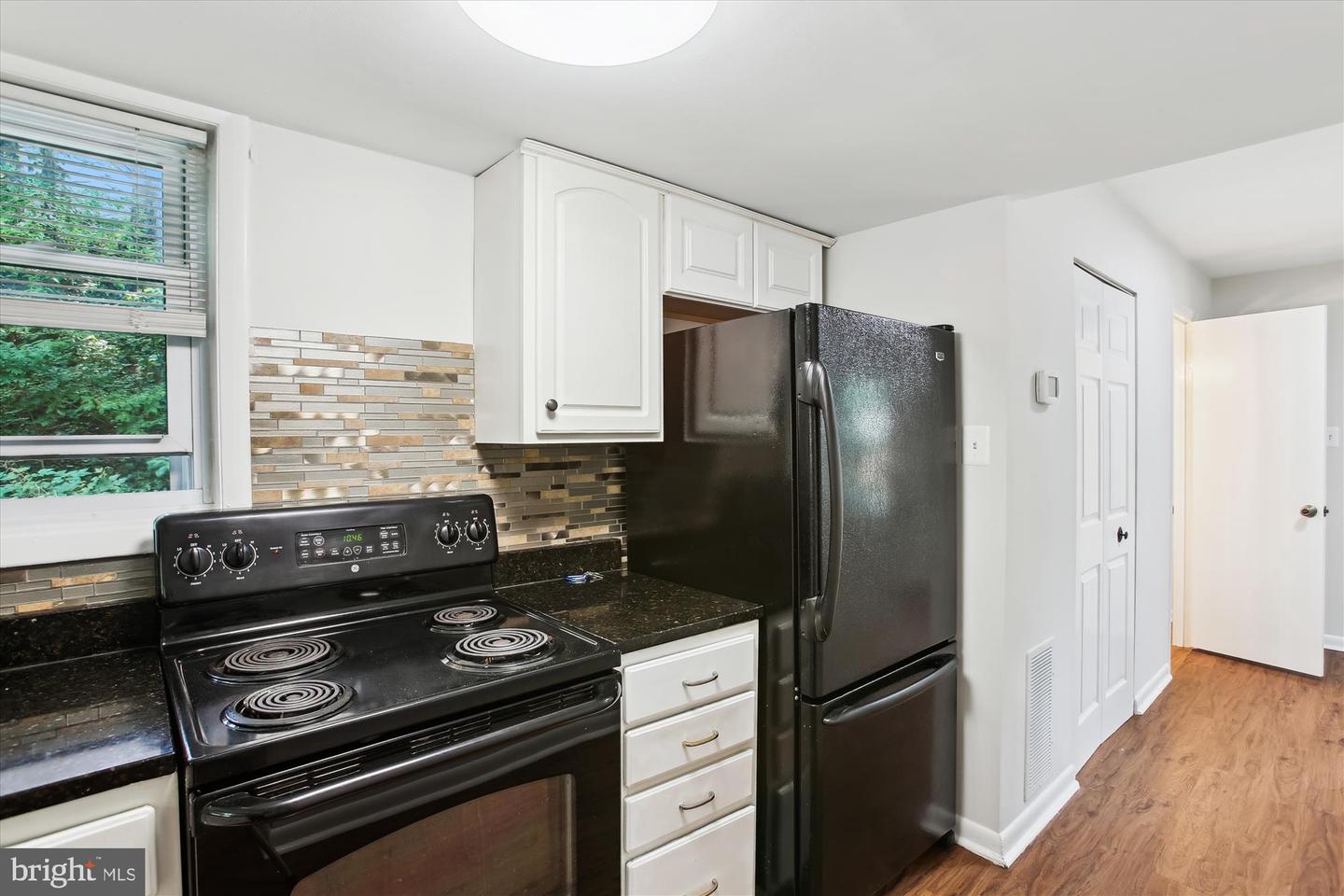 6356 EIGHTH CIR, ALEXANDRIA, Virginia 22312, 3 Bedrooms Bedrooms, 3 Rooms Rooms,3 BathroomsBathrooms,Residential,For sale,6356 EIGHTH CIR,VAFX2238478 MLS # VAFX2238478