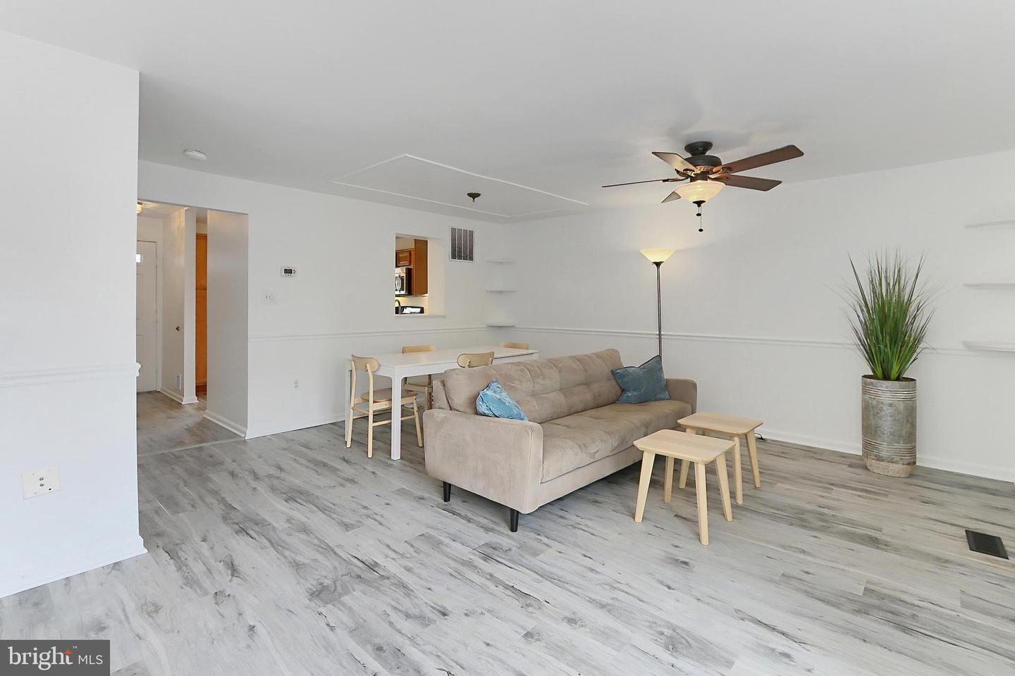 14530 FOUR CHIMNEY DR, CENTREVILLE, Virginia 20120, 2 Bedrooms Bedrooms, ,2 BathroomsBathrooms,Residential,For sale,14530 FOUR CHIMNEY DR,VAFX2238546 MLS # VAFX2238546