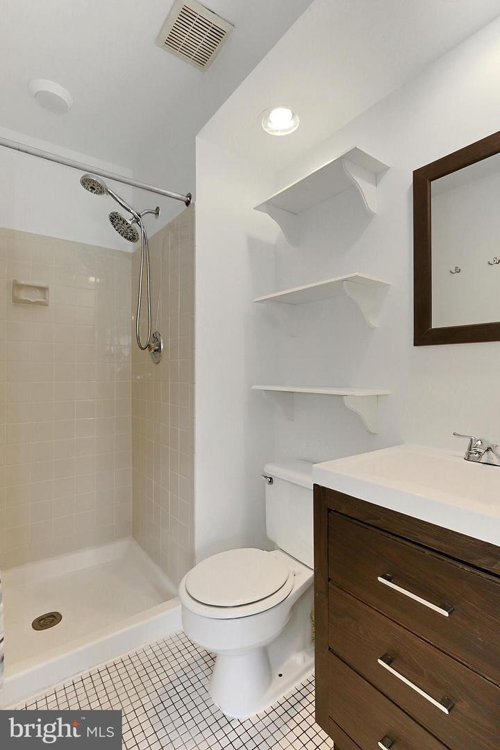 14530 FOUR CHIMNEY DR, CENTREVILLE, Virginia 20120, 2 Bedrooms Bedrooms, ,2 BathroomsBathrooms,Residential,For sale,14530 FOUR CHIMNEY DR,VAFX2238546 MLS # VAFX2238546