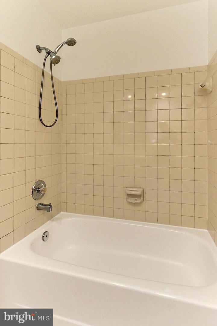 14530 FOUR CHIMNEY DR, CENTREVILLE, Virginia 20120, 2 Bedrooms Bedrooms, ,2 BathroomsBathrooms,Residential,For sale,14530 FOUR CHIMNEY DR,VAFX2238546 MLS # VAFX2238546