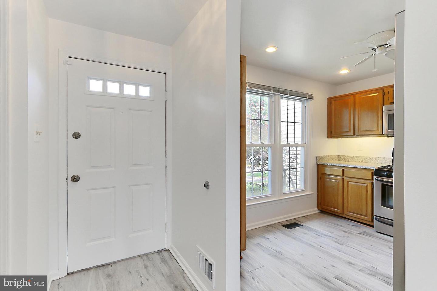 14530 FOUR CHIMNEY DR, CENTREVILLE, Virginia 20120, 2 Bedrooms Bedrooms, ,2 BathroomsBathrooms,Residential,For sale,14530 FOUR CHIMNEY DR,VAFX2238546 MLS # VAFX2238546