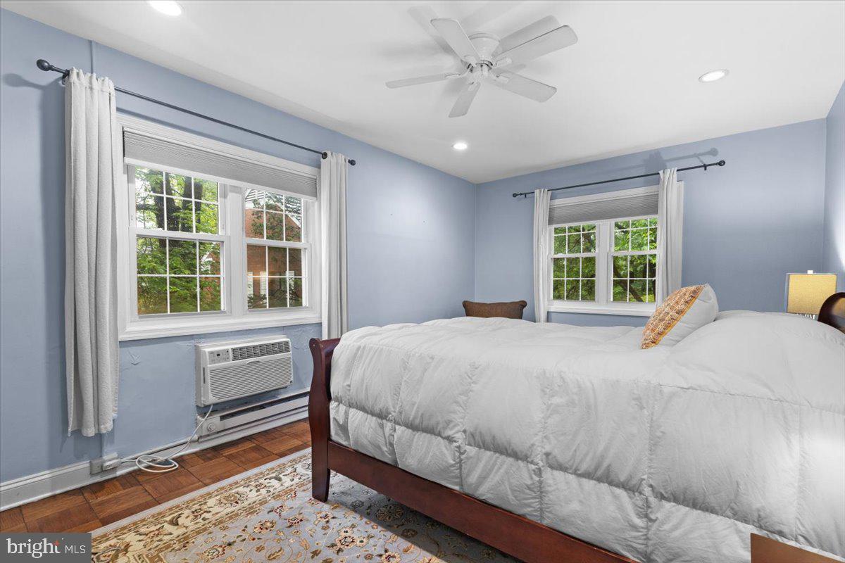 3128 MARTHA CUSTIS DR, ALEXANDRIA, Virginia 22302, 2 Bedrooms Bedrooms, ,1 BathroomBathrooms,Residential,For sale,3128 MARTHA CUSTIS DR,VAAX2044944 MLS # VAAX2044944