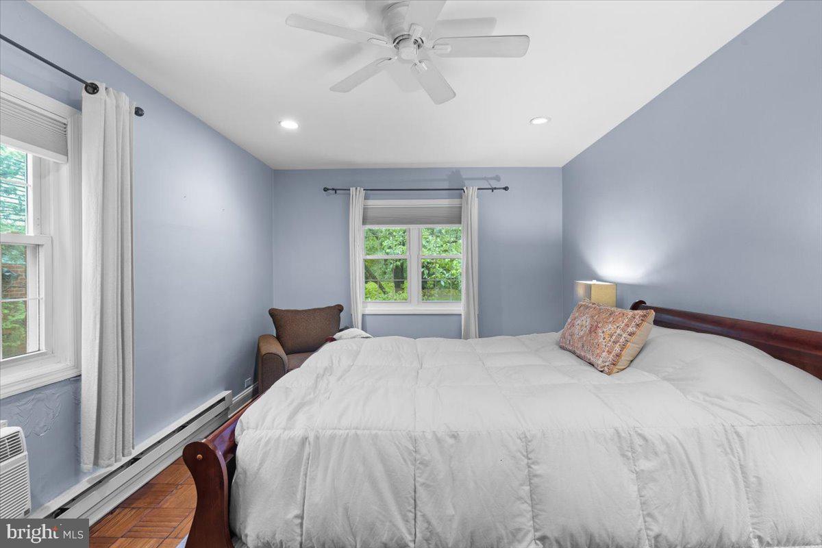 3128 MARTHA CUSTIS DR, ALEXANDRIA, Virginia 22302, 2 Bedrooms Bedrooms, ,1 BathroomBathrooms,Residential,For sale,3128 MARTHA CUSTIS DR,VAAX2044944 MLS # VAAX2044944