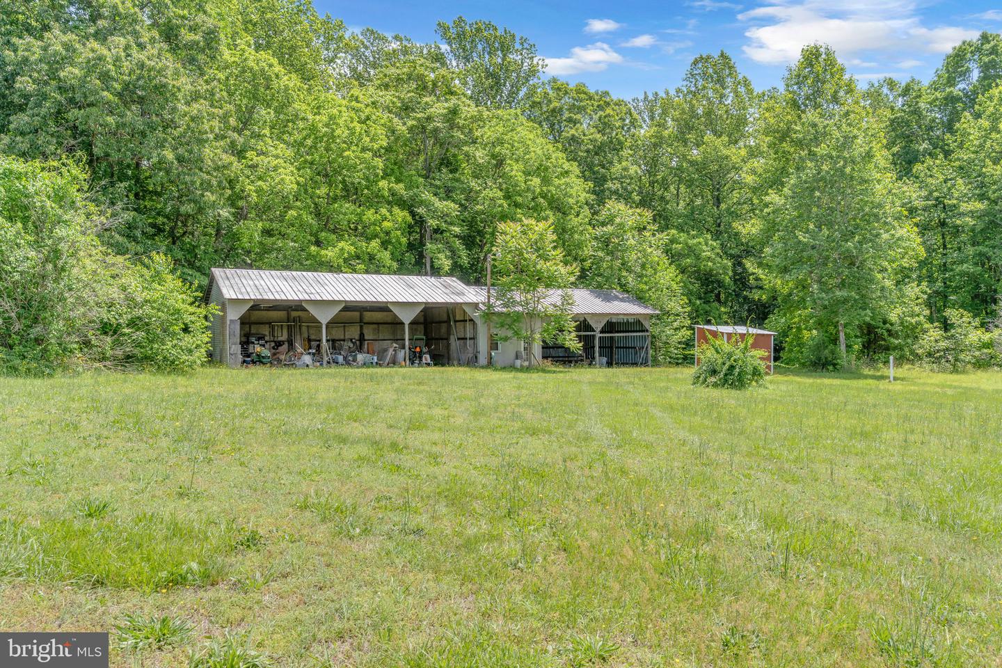 4152 WINDY HILLS LN, KING GEORGE, Virginia 22485, 3 Bedrooms Bedrooms, ,3 BathroomsBathrooms,Residential,For sale,4152 WINDY HILLS LN,VAKG2006390 MLS # VAKG2006390