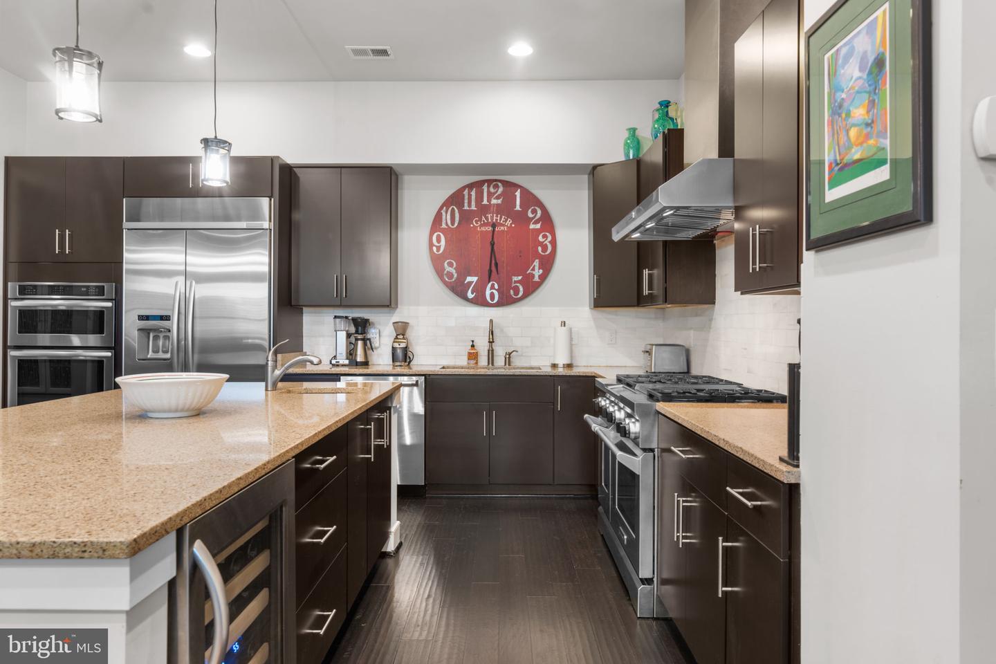 724 E HOWELL AVE, ALEXANDRIA, Virginia 22301, 3 Bedrooms Bedrooms, ,3 BathroomsBathrooms,Residential,For sale,724 E HOWELL AVE,VAAX2045014 MLS # VAAX2045014