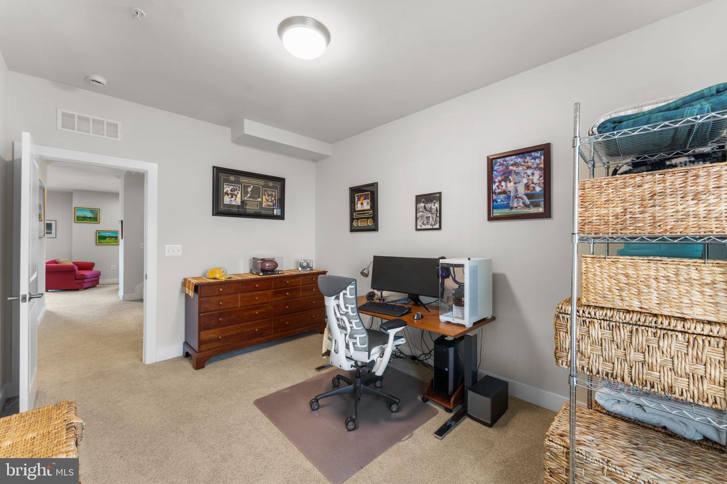724 E HOWELL AVE, ALEXANDRIA, Virginia 22301, 3 Bedrooms Bedrooms, ,3 BathroomsBathrooms,Residential,For sale,724 E HOWELL AVE,VAAX2045014 MLS # VAAX2045014