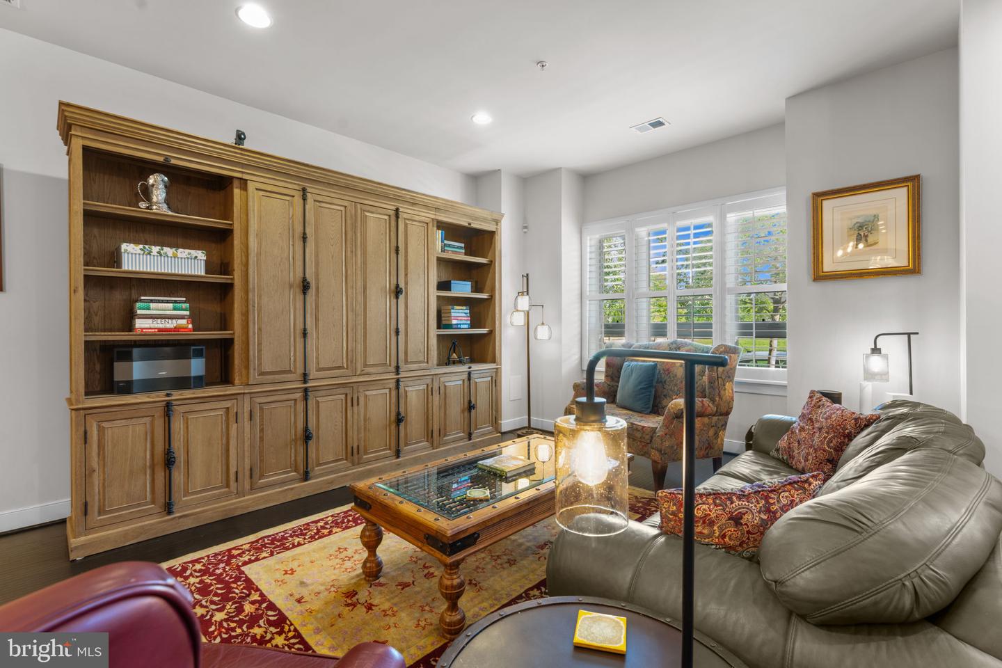 724 E HOWELL AVE, ALEXANDRIA, Virginia 22301, 3 Bedrooms Bedrooms, ,3 BathroomsBathrooms,Residential,For sale,724 E HOWELL AVE,VAAX2045014 MLS # VAAX2045014